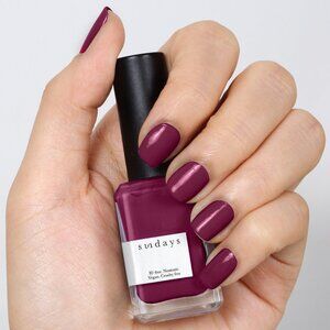 Sundays No.18 nail polish